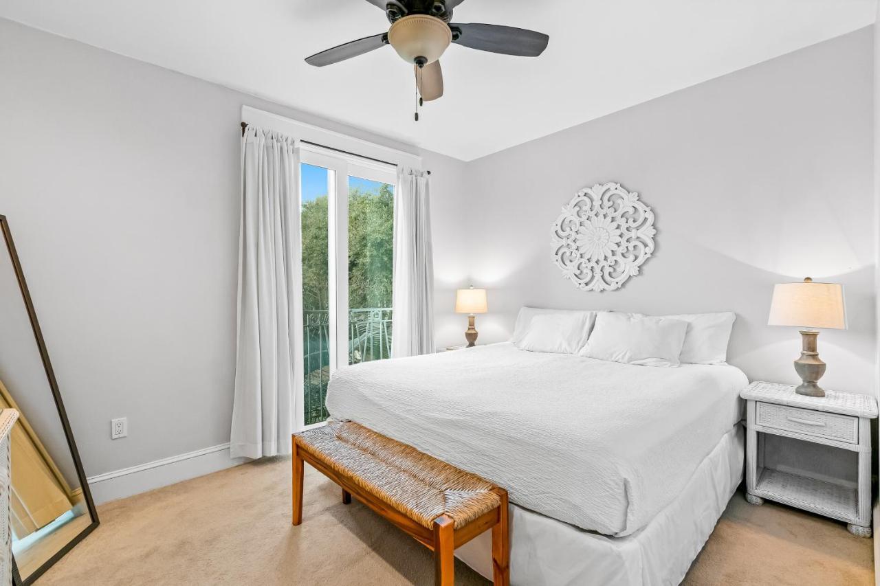 Downtown Carillon 2 200 Lazy Roux Panama City Beach